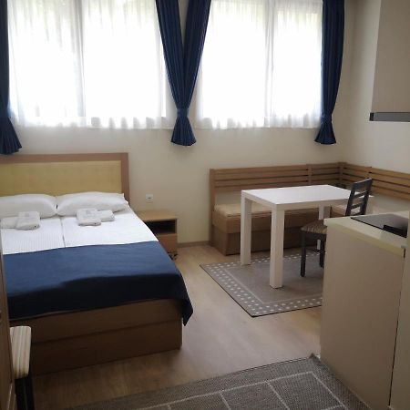 Kremna Apartments&Camping Zip מראה חיצוני תמונה